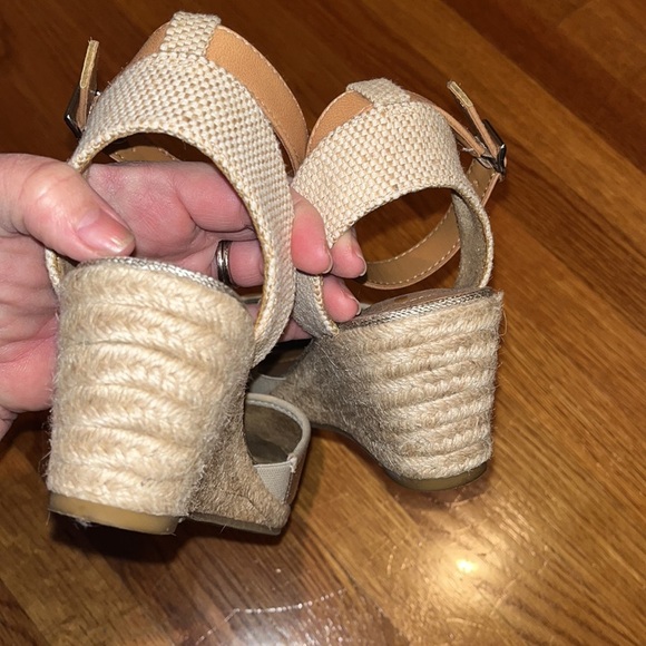 Style & Co gold ankle strap low heels espadrilles size 8 - Picture 4 of 6